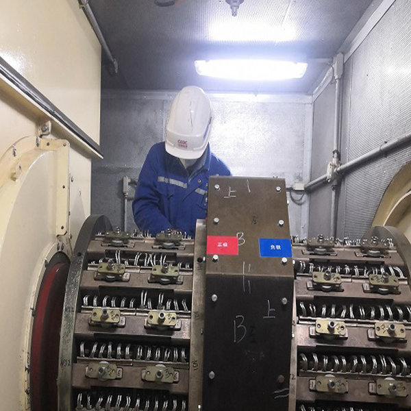 <strong><font color='#66FF00'>碳刷使用多久更換合適？</font></strong>